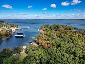 376 County Rd 1125 B in Benton, KY - Building Photo - Building Photo