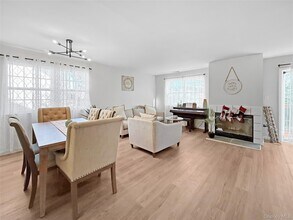 50 Lois Ln in Monroe, NY - Building Photo - Building Photo