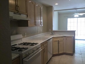 8019 Dorinda Ave in Las Vegas, NV - Building Photo - Building Photo