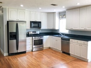 802 S Texas St in Deridder, LA - Foto de edificio - Building Photo