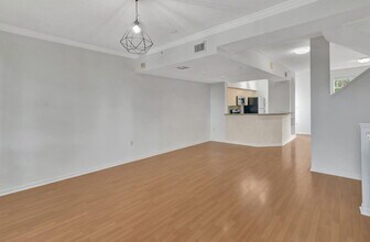 2911 NE 185th St in Aventura, FL - Building Photo - Building Photo