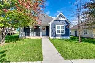 720 Monroe Senter St in Knoxville, TN - Building Photo