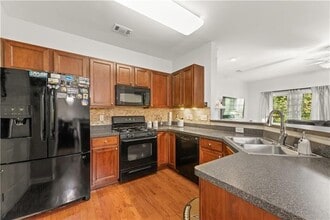 2003 Hailston Dr NW in Duluth, GA - Building Photo - Building Photo