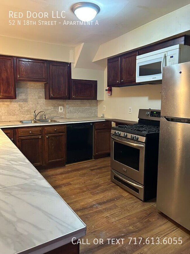 52 N 18th St in Harrisburg, PA - Building Photo - Building Photo