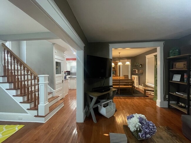 4453 York Ave S in Minneapolis, MN - Foto de edificio - Building Photo