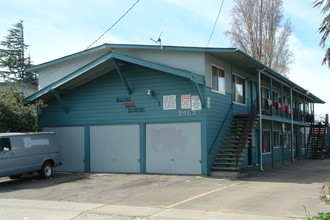 Baine House in Newark, CA - Building Photo - Building Photo