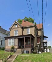 63 W Hallam Ave in Washington, PA - Building Photo