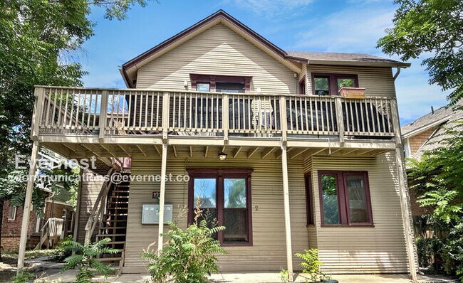 property at 1915 Pine St