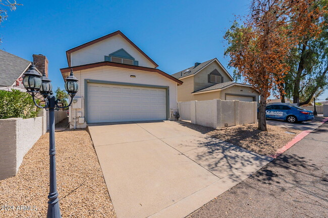 4389 S Potter Dr in Tempe, AZ - Building Photo - Building Photo