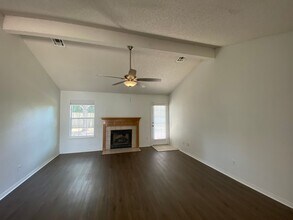 4377 W Cheyenne Dr in Fayetteville, AR - Building Photo - Building Photo