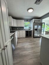 380 Carrousel Ct in Merritt Island, FL - Building Photo - Building Photo