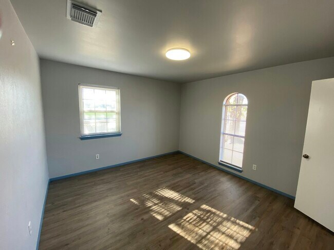4537 Yale St in Amarillo, TX - Building Photo - Building Photo