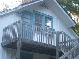 285 Sycamore Dr, Unit 3 in Athens, GA - Building Photo