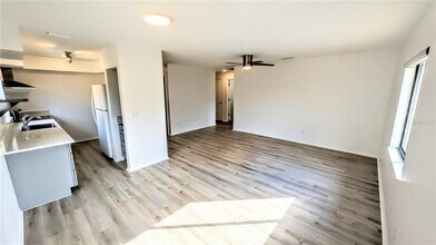 6973 Madonna Pl in Sarasota, FL - Building Photo - Building Photo