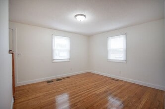 37-39 Greenwood St in Westfield, MA - Building Photo - Building Photo