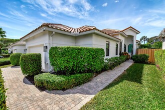 6681 NW 25th Terrace in Boca Raton, FL - Foto de edificio - Building Photo