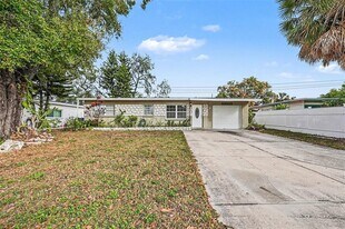 4727 Eldorado Dr in Tampa, FL - Building Photo