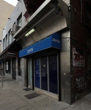209 N 11th St in Philadelphia, PA - Building Photo - Building Photo