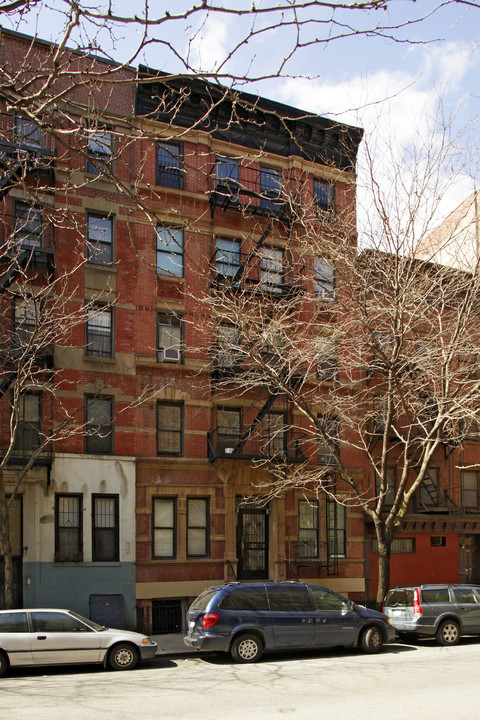 626 E ninth St in New York, NY - Foto de edificio