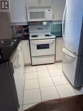8 Rean Dr in Toronto, ON - Building Photo - Building Photo