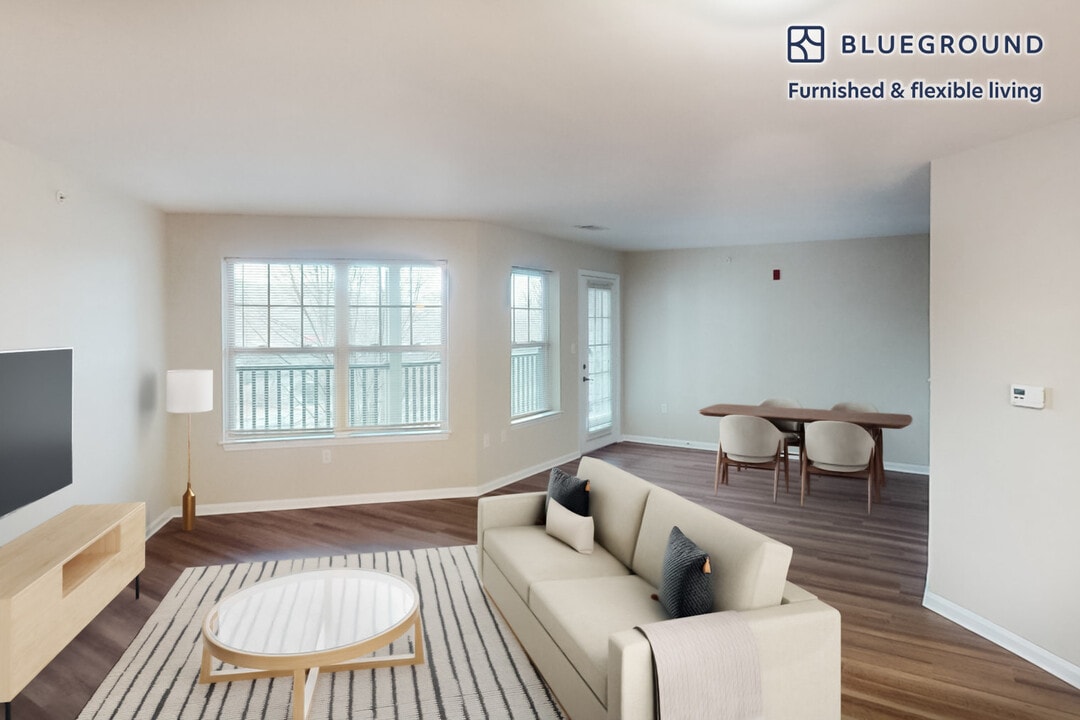 160 Boylston St in Newton, MA - Building Photo