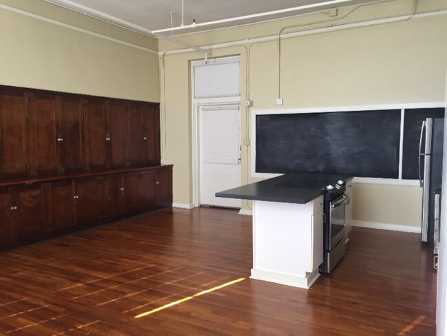 property at 1401 Scott St