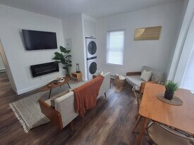 23 Handy St in Providence, RI - Building Photo