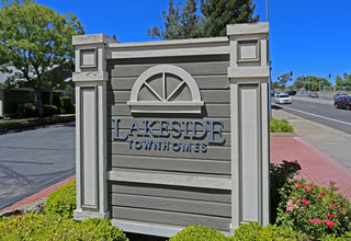 Lakeside Townhomes in Folsom, CA - Building Photo - Building Photo