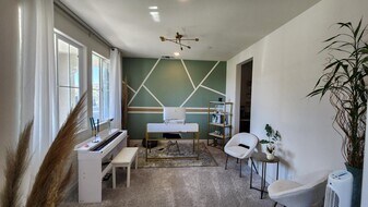1280 Palermo Dr in Salinas, CA - Building Photo