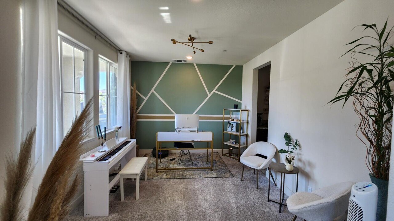 1280 Palermo Dr in Salinas, CA - Building Photo
