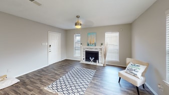 Villas at Lake Arlington in Arlington, TX - Building Photo