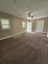 1053-2615 Quindaro Blvd in Kansas City, KS - Building Photo - Building Photo