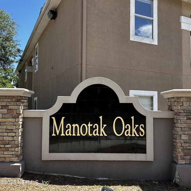 6788 Manotak Oaks Dr in Jacksonville, FL - Building Photo - Building Photo