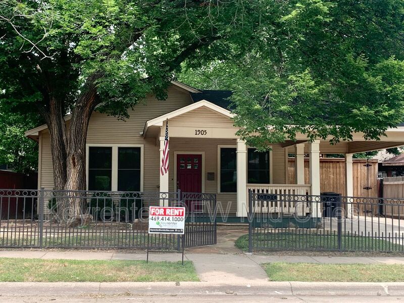 1905 S Henderson St in Fort Worth, TX - Building Photo