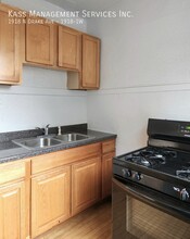 1918 N Drake Ave in Chicago, IL - Building Photo - Building Photo
