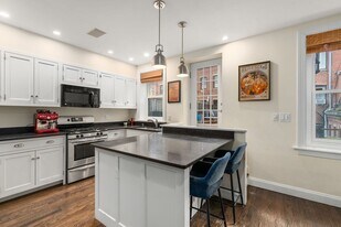 100 Charles St, Unit 3 in Boston, MA - Building Photo