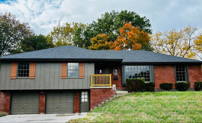 property at 6724 N Garfield Ave