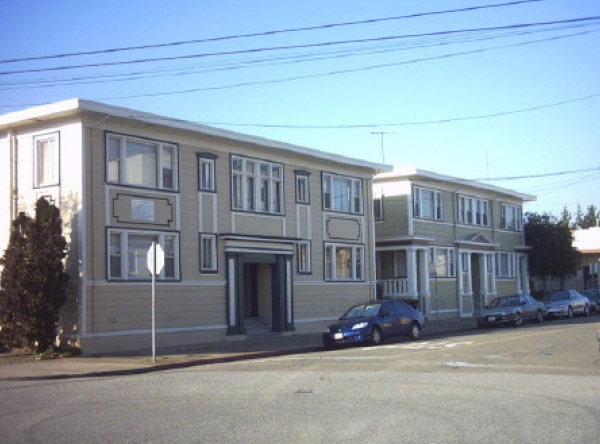 3819-3825 Manila Ave in Oakland, CA - Foto de edificio