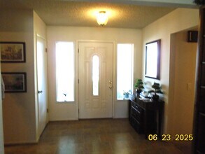 43901 Fabrik Ave in Lancaster, CA - Building Photo - Building Photo