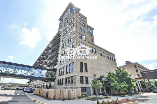 property at 290 Market St
