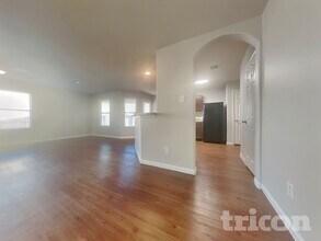 21426 Jamals Way in Houston, TX - Foto de edificio - Building Photo