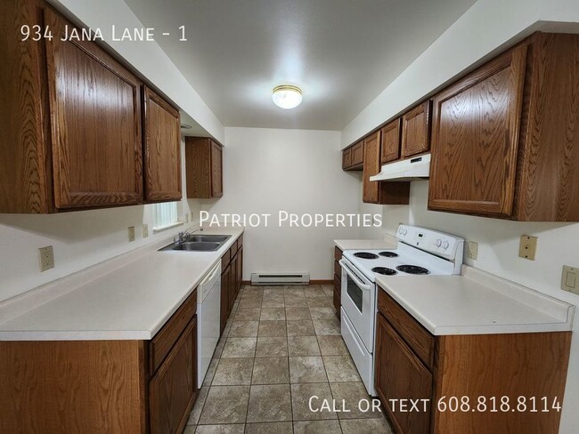 property at 934 Jana Ln