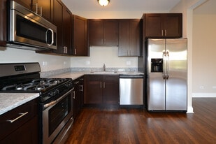 1452 W Winnemac Ave, Unit 1 in Chicago, IL - Building Photo