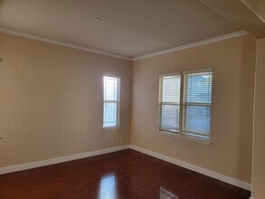 469 Hawk Dr in Petaluma, CA - Building Photo - Building Photo