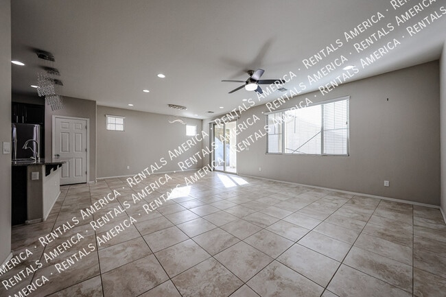 270 N Scott Dr in Chandler, AZ - Foto de edificio - Building Photo