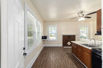 1022 NW 3rd Ave in Gainesville, FL - Building Photo - Building Photo