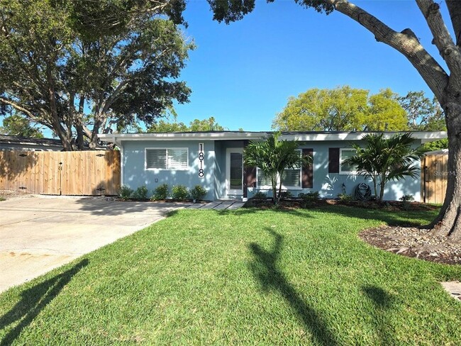 1818 Douglas Ave