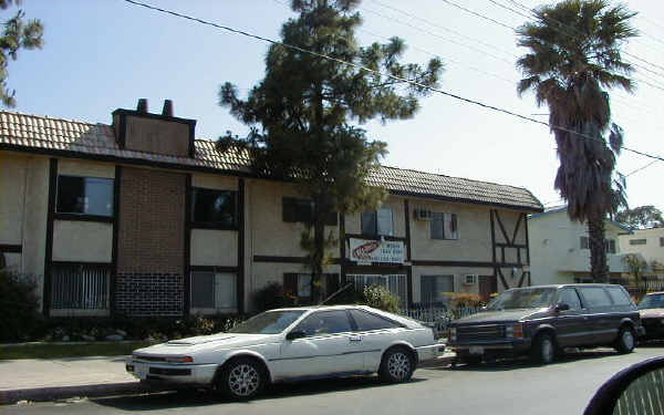 14674 Rayen St in Van Nuys, CA - Building Photo - Building Photo