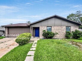 5538 W Ridgecreek Dr in Houston, TX - Building Photo