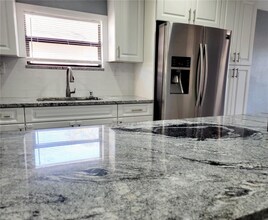 8114 N Edison Ave in Tampa, FL - Building Photo - Building Photo